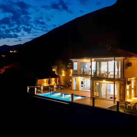Grand Sea Luxury Lägenhet